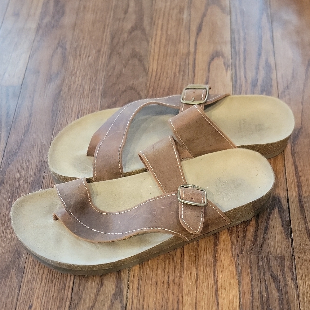 White Moutain Brown Leather Sandals